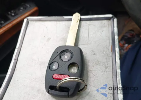 2011 Honda Accord 3.5 Ex-L z USA, uszkodzony, nr VIN 1HGCP3F80BA016690